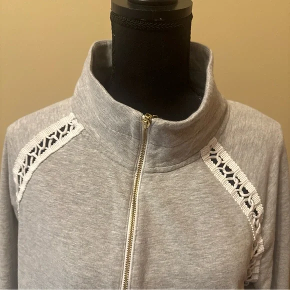 Lilly Pulitzer Gray Boxy Long Sleeve sweatshirt - Picture 2 of 7